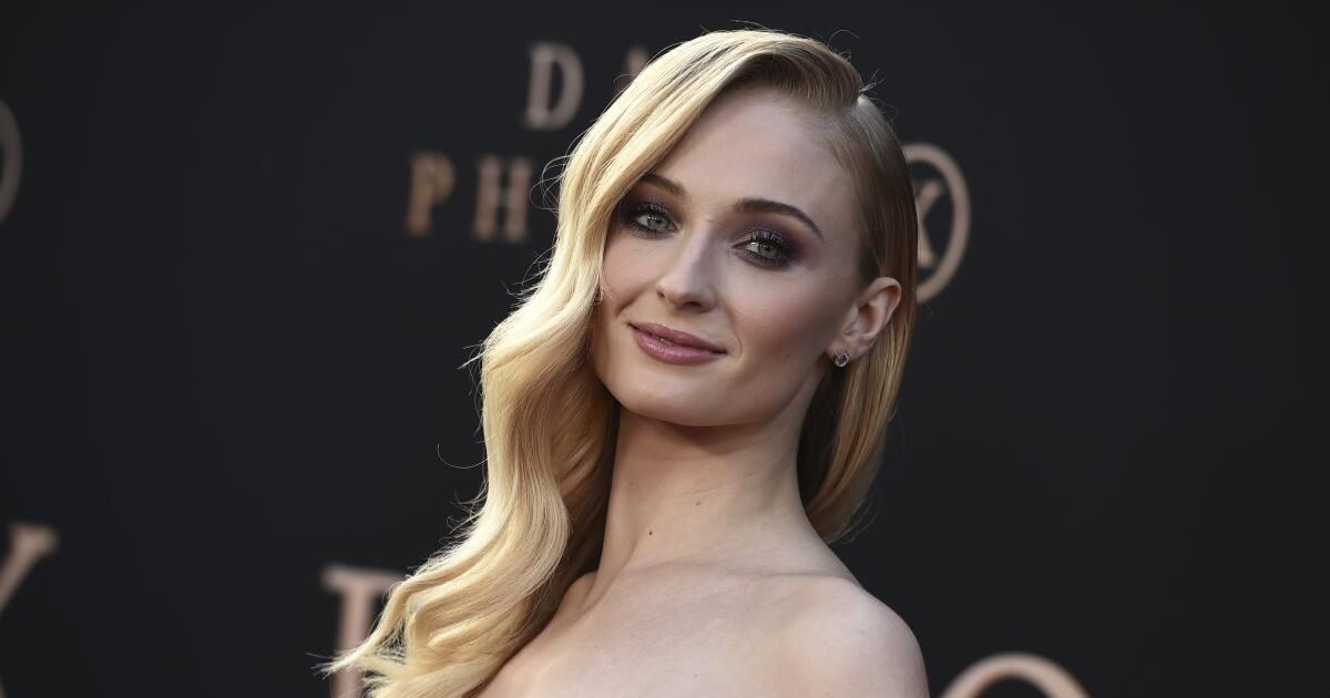 Sophie Turner Height